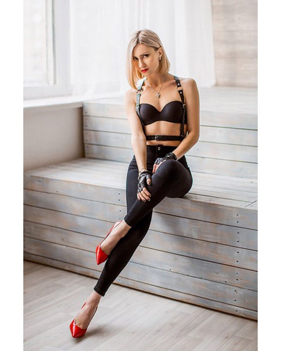 Аксессуары Me Seduce Harness 7 Red, Красный, L/XL MeS_Harness 7 Red L/XL - Me Seduce - Портупеи, сбруи и гартеры - Купить