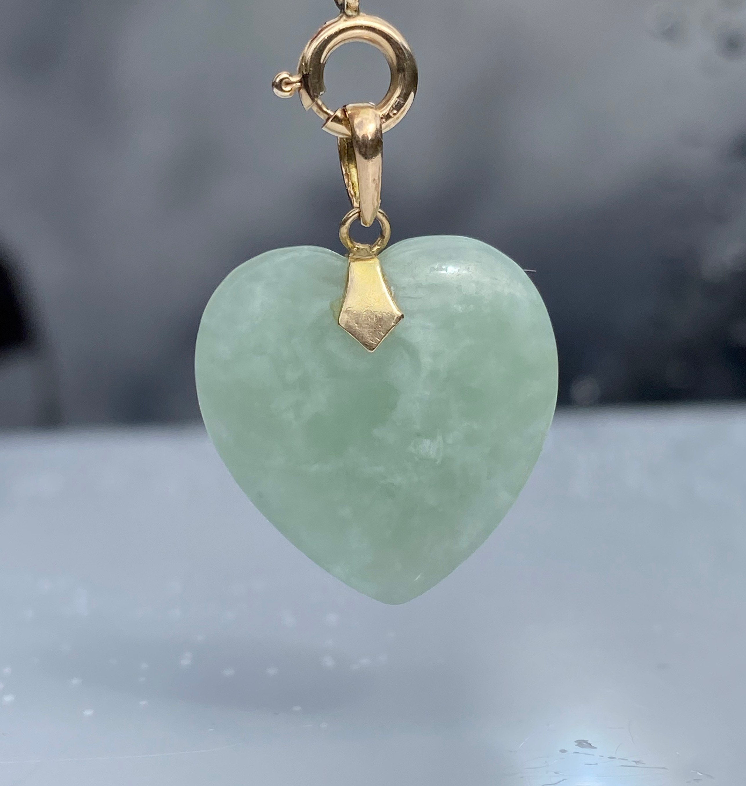 Vintage ~ 14Ct Gold Gold Heart Pendant Green Jade/Hard Stone