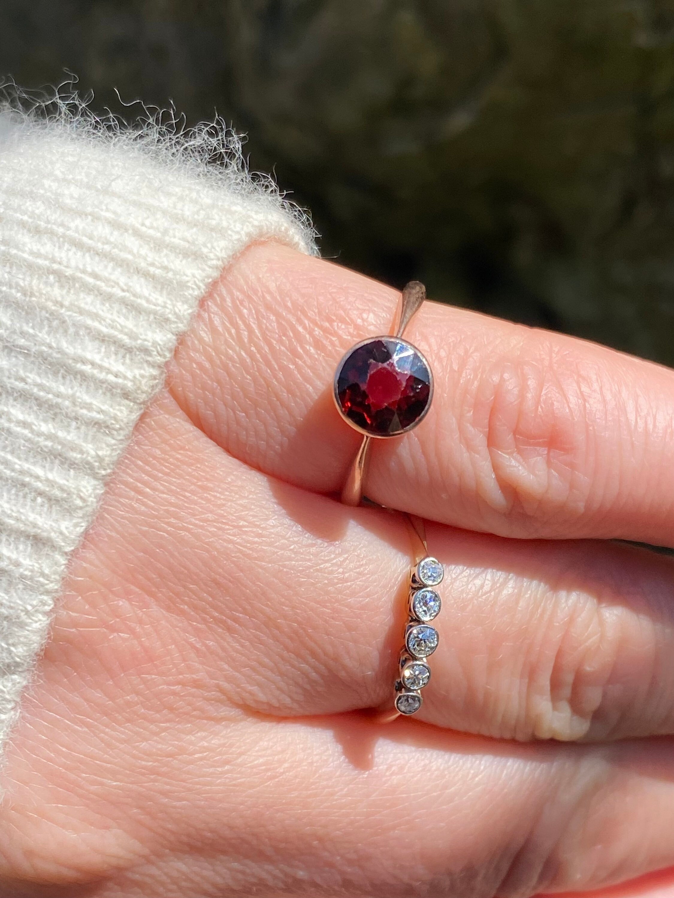 Antique ~ Garnet Ring 9Ct Gold Size L/5.5