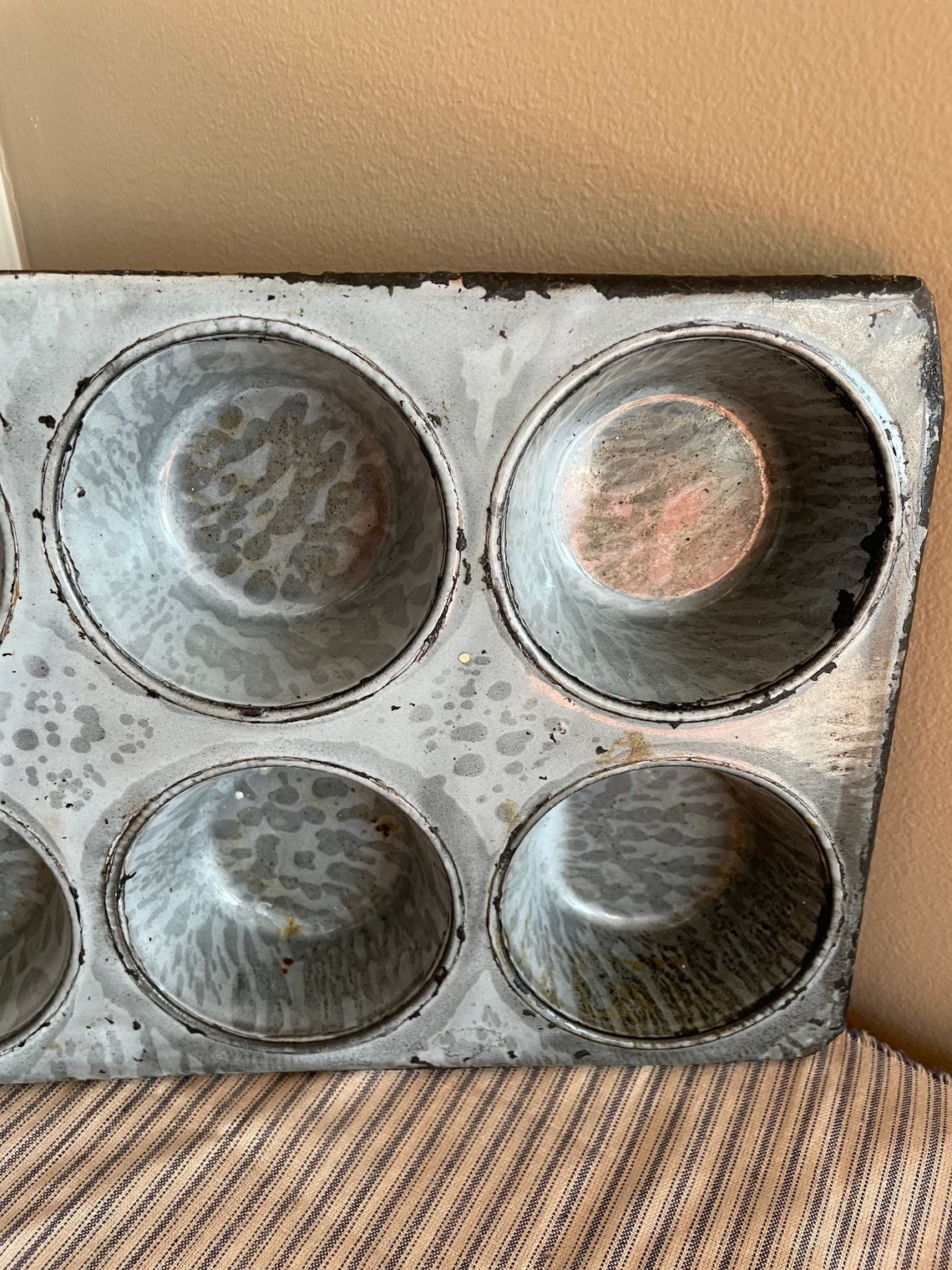 Vintage Muffin Tin 8 Cups Gray Graniteware Etsy