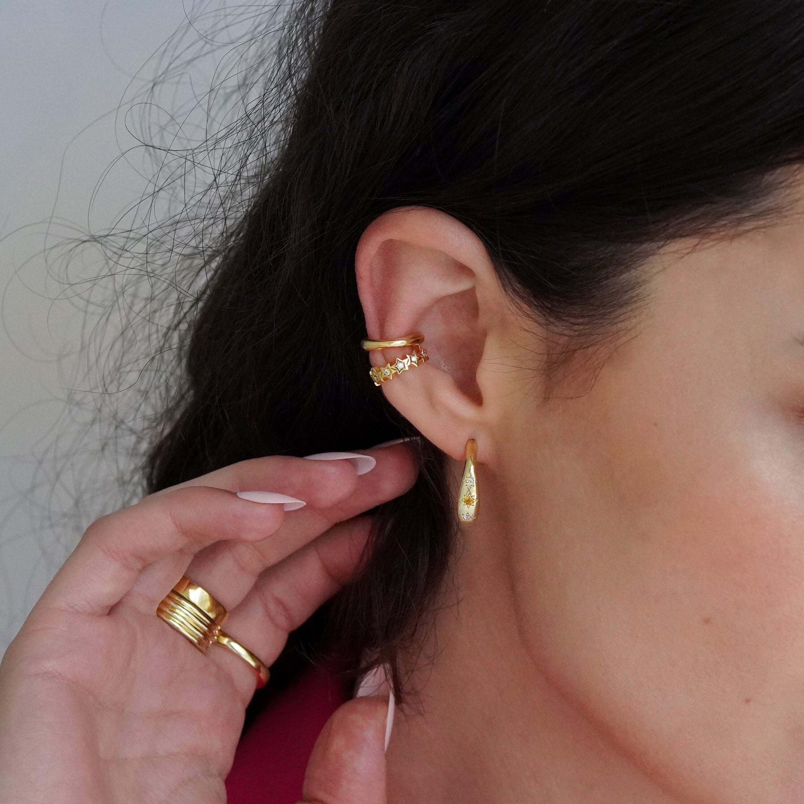 starry Huggie Ear Cuff