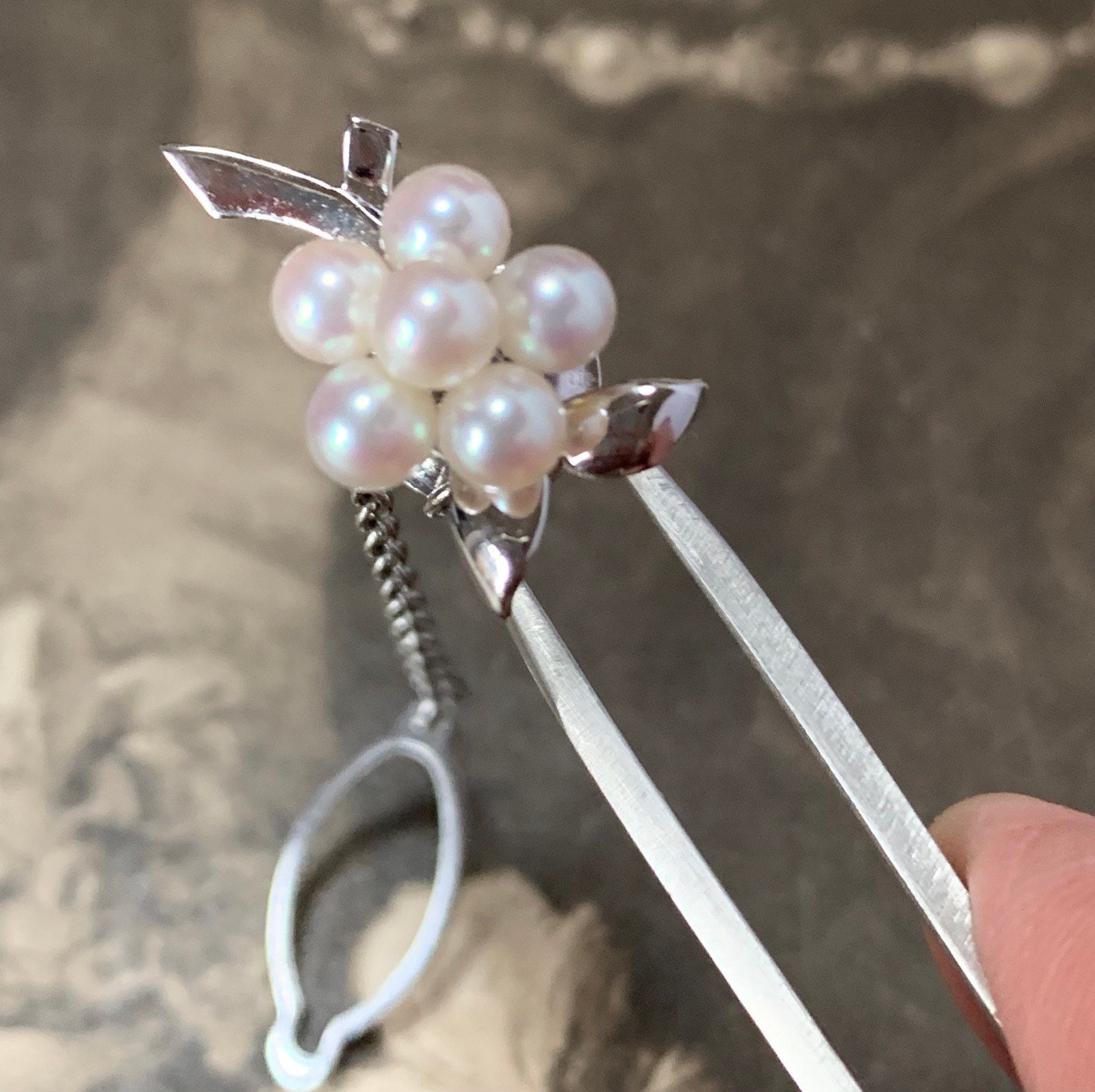 Vintage Mikimoto Pearl Brooch Lapel Dress Pin Or Tie Tack in Silver. This Is A Fabulous With Japanese Akoya Pearls Set To Rose Design