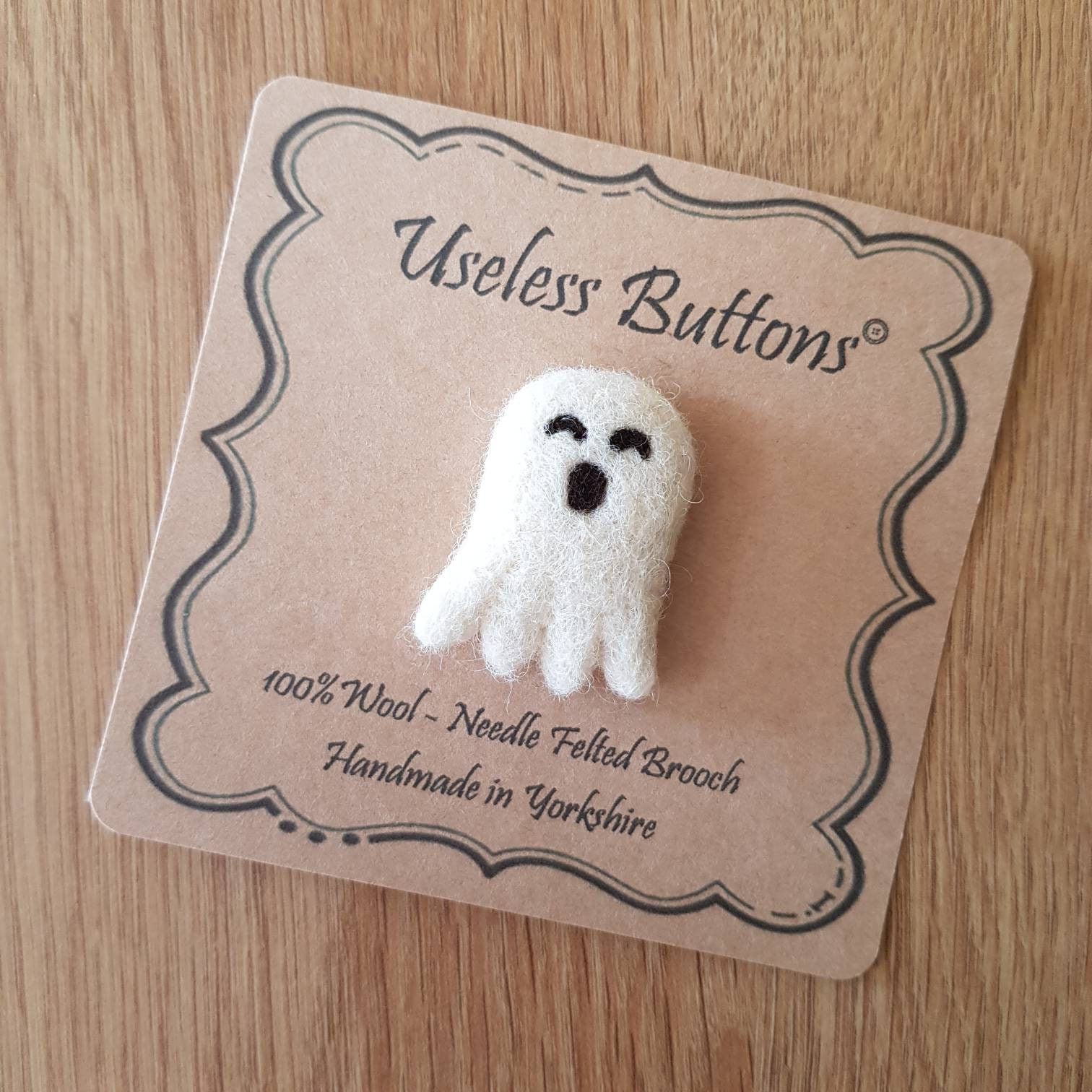 Needle Felted Ghost Brooch Handmade in White Wool. Cute Felt Halloween Ghoul Pin, Ideal Birthday, Halloween, Thank You & Teacher Gift