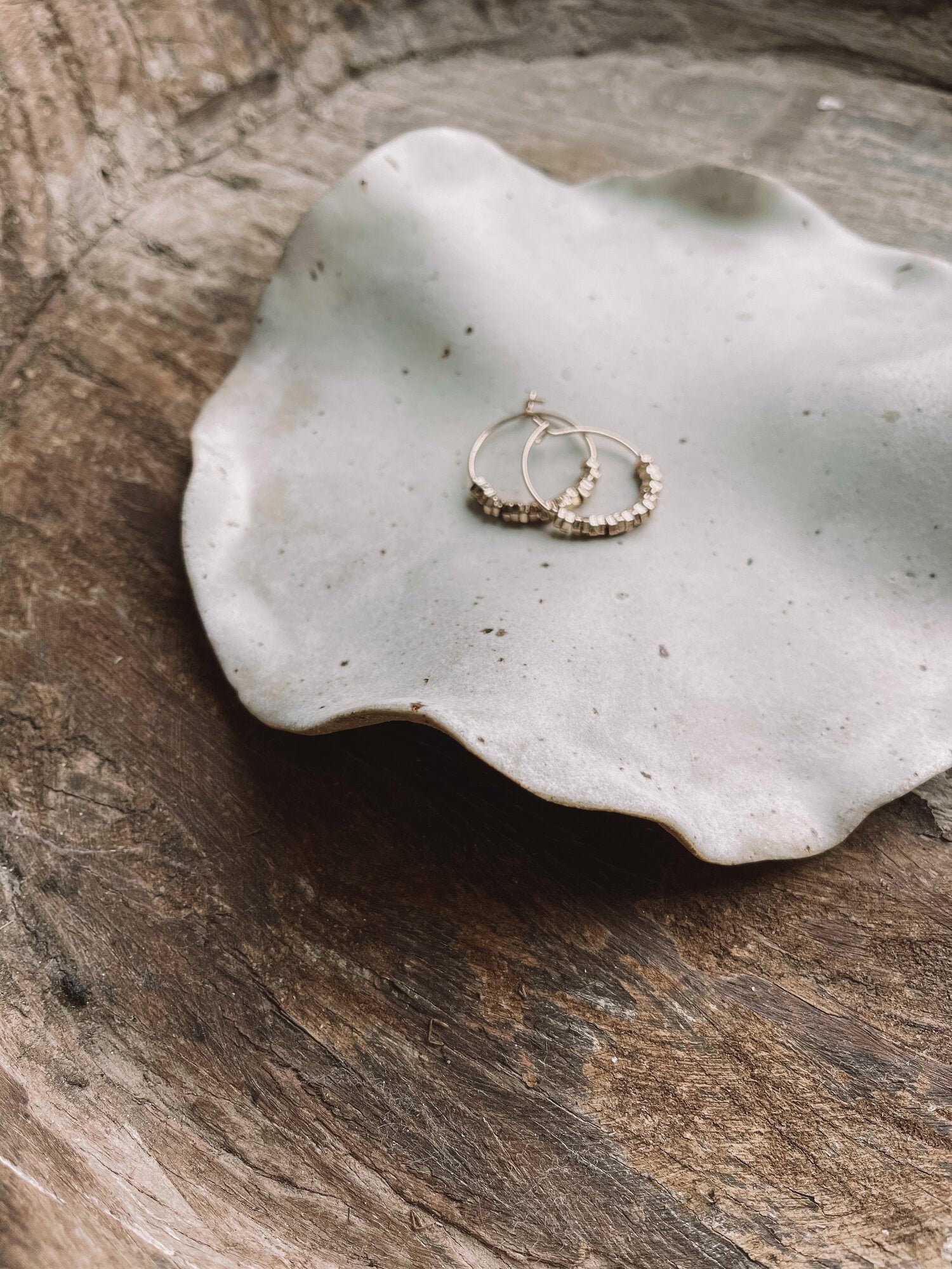 Wavy Trinket Dish, Jewellery, Ring & Necklace Off-White Pebble Glaze