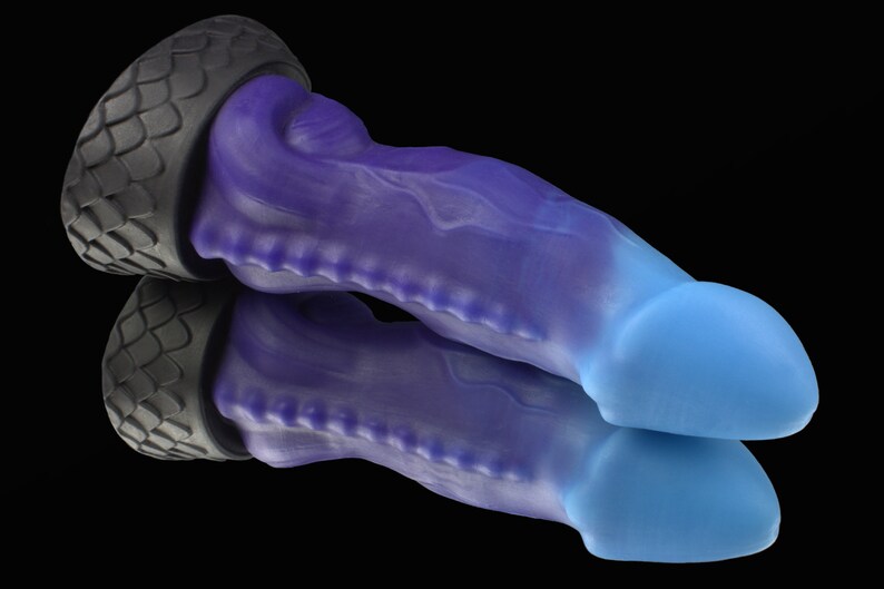 Фаллоимитатор Dragon