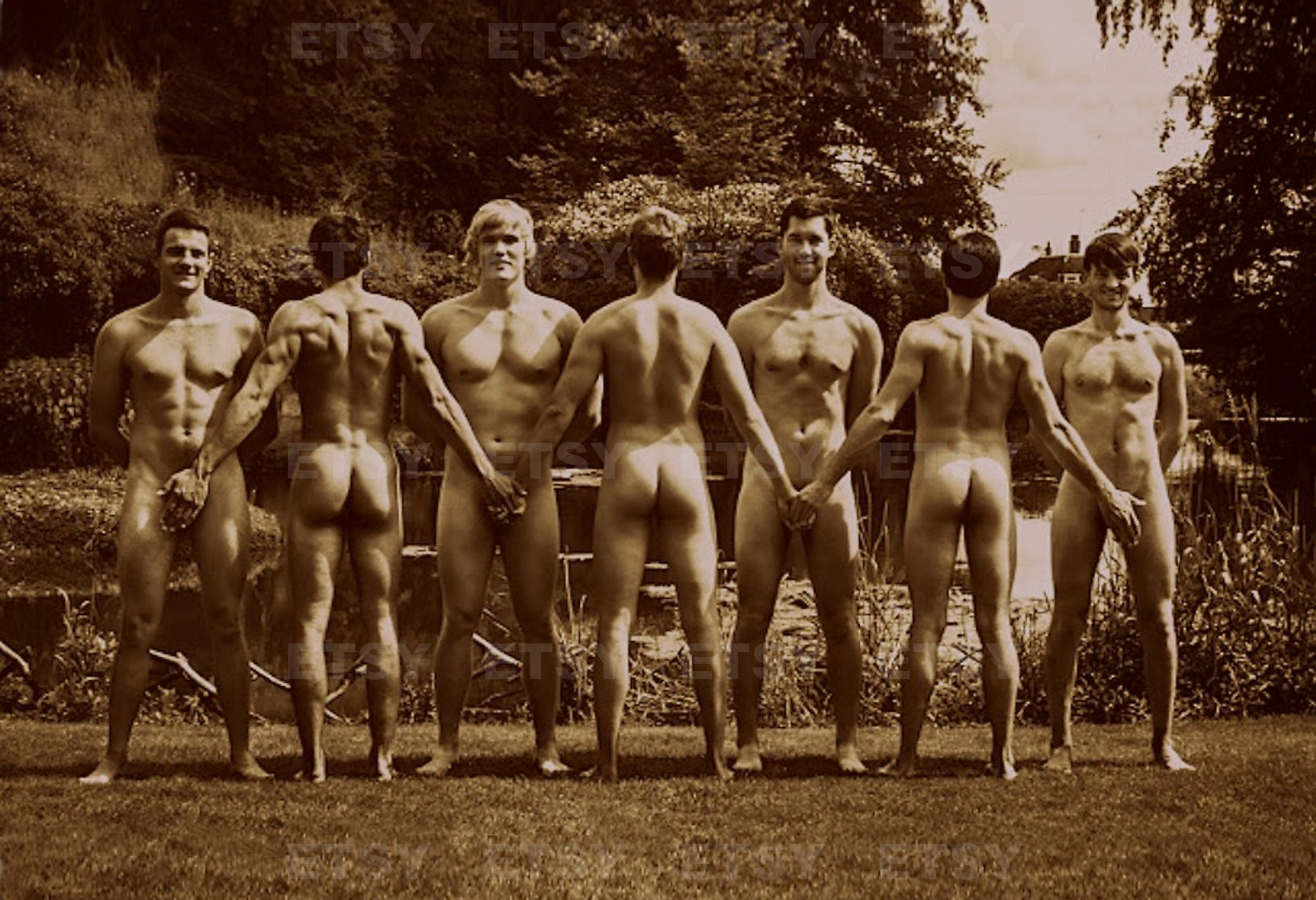 Mens nudist groups