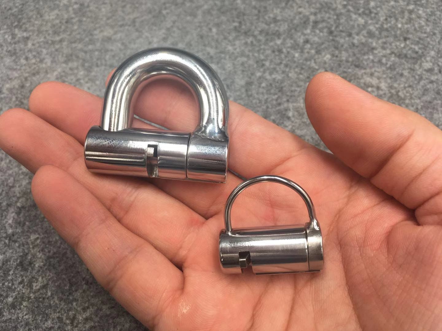 Padlock bondage