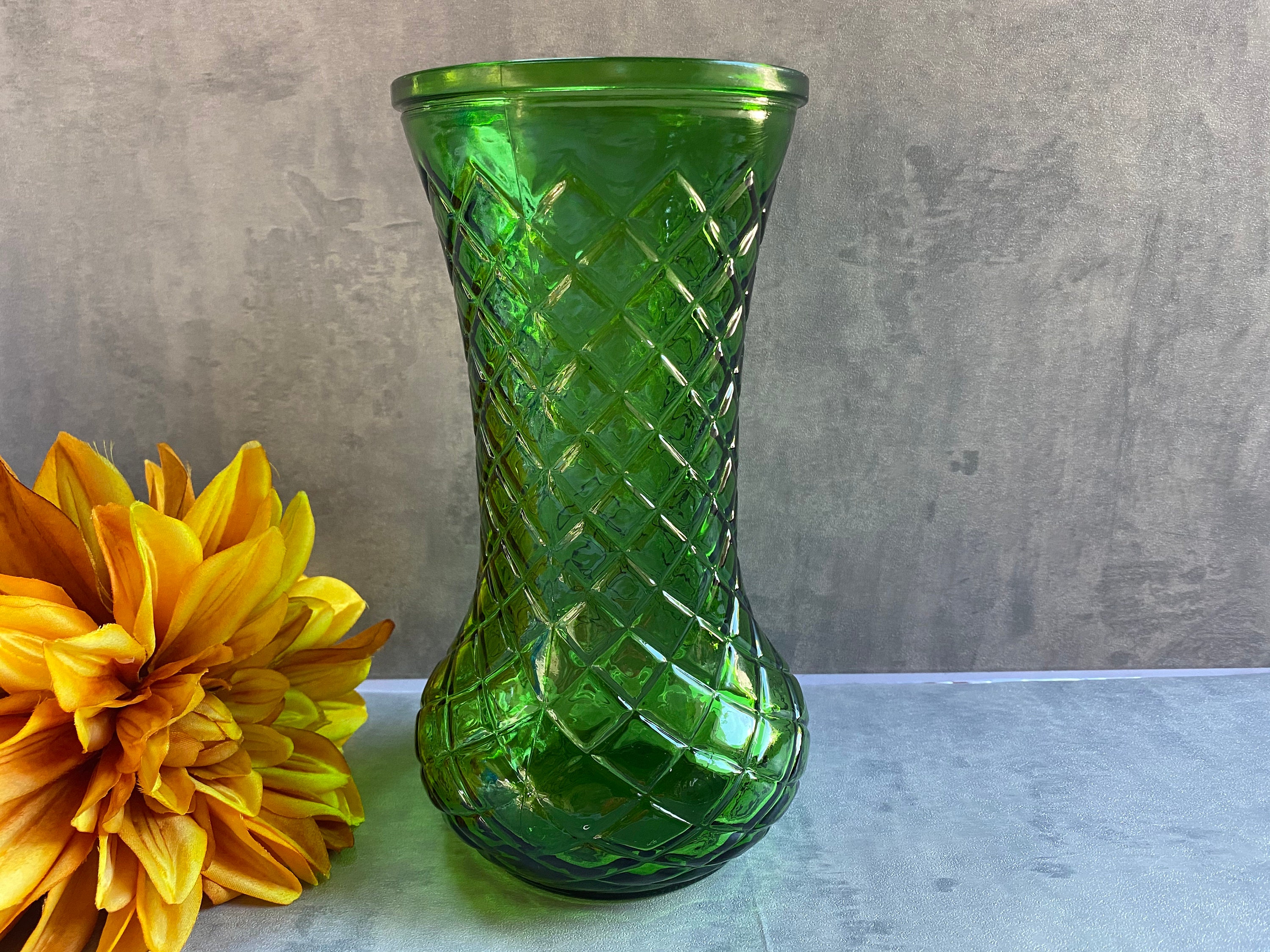 Vintage Hoosier Glass Emerald Green Diamond Cut Vase Etsy