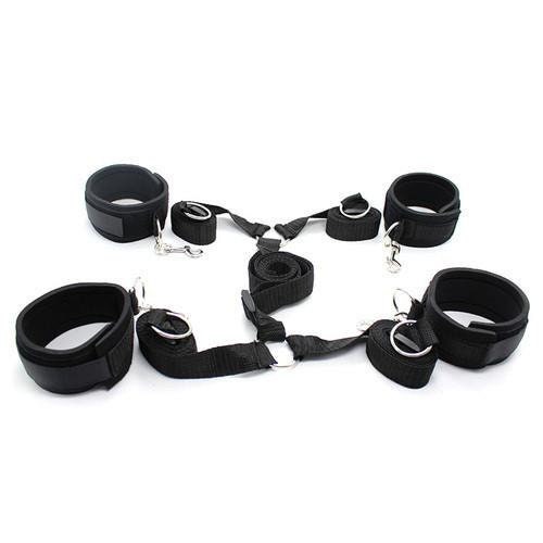 Набор для игр Deluxe Bondage Kit (маска, кляп, наручники,плеть) SM1008 - LoveToy (Китай) - Наборы - Купить