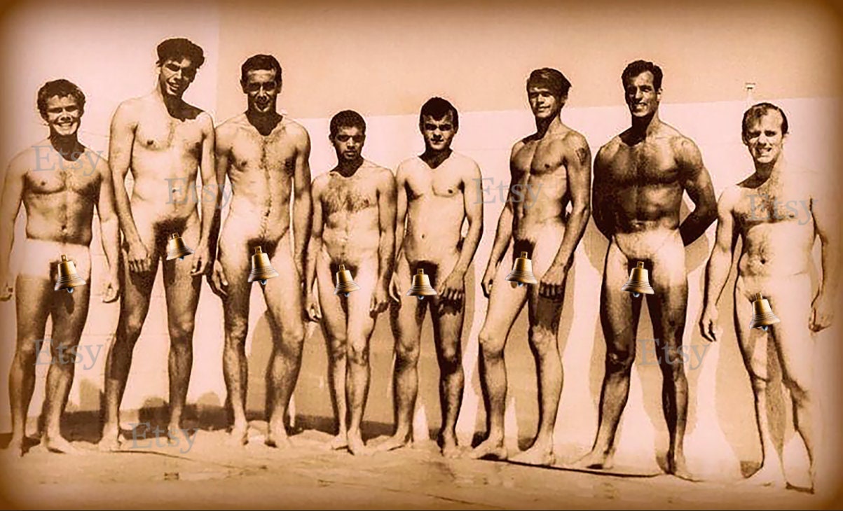 Mens nudist groups