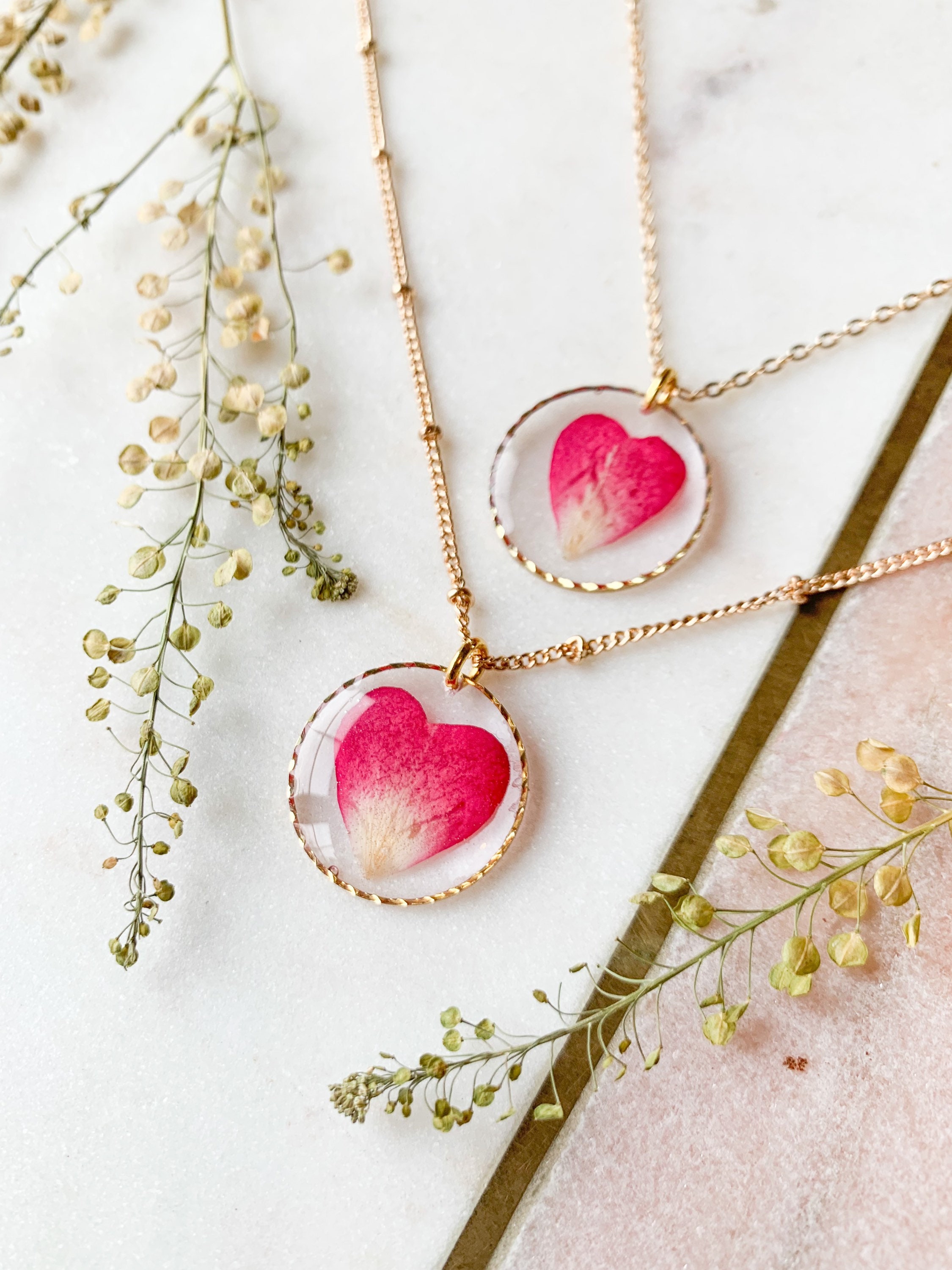 Preserved Wild Flower Rose Heart Pendant Necklace On 22K Gold Plated Fine Chain/Boho Chic Pressed Flowers Jewellery Floral