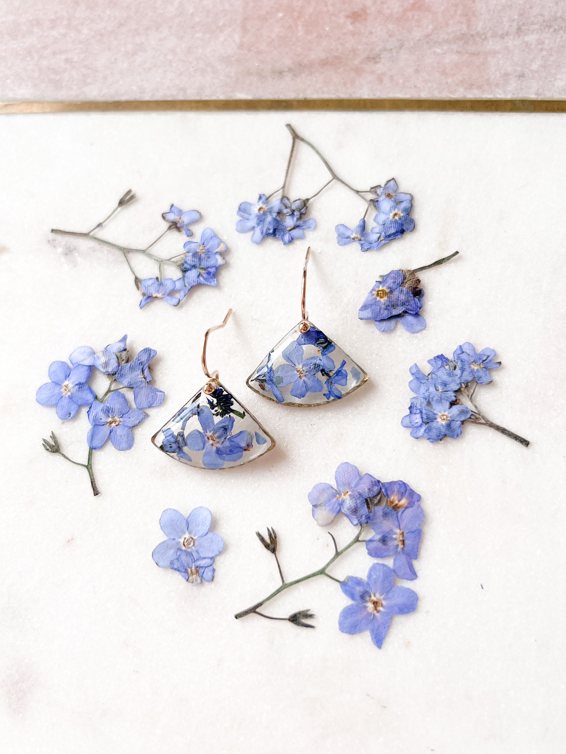 Pressed Flower Forget-Me-Not Earrings/Botanical Jewellery Bridesmaid Dainty