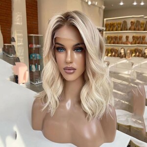 Ash Blonde Bob Wigs Ombre Human Hair Wigs Lace Front Wavy Wigs For