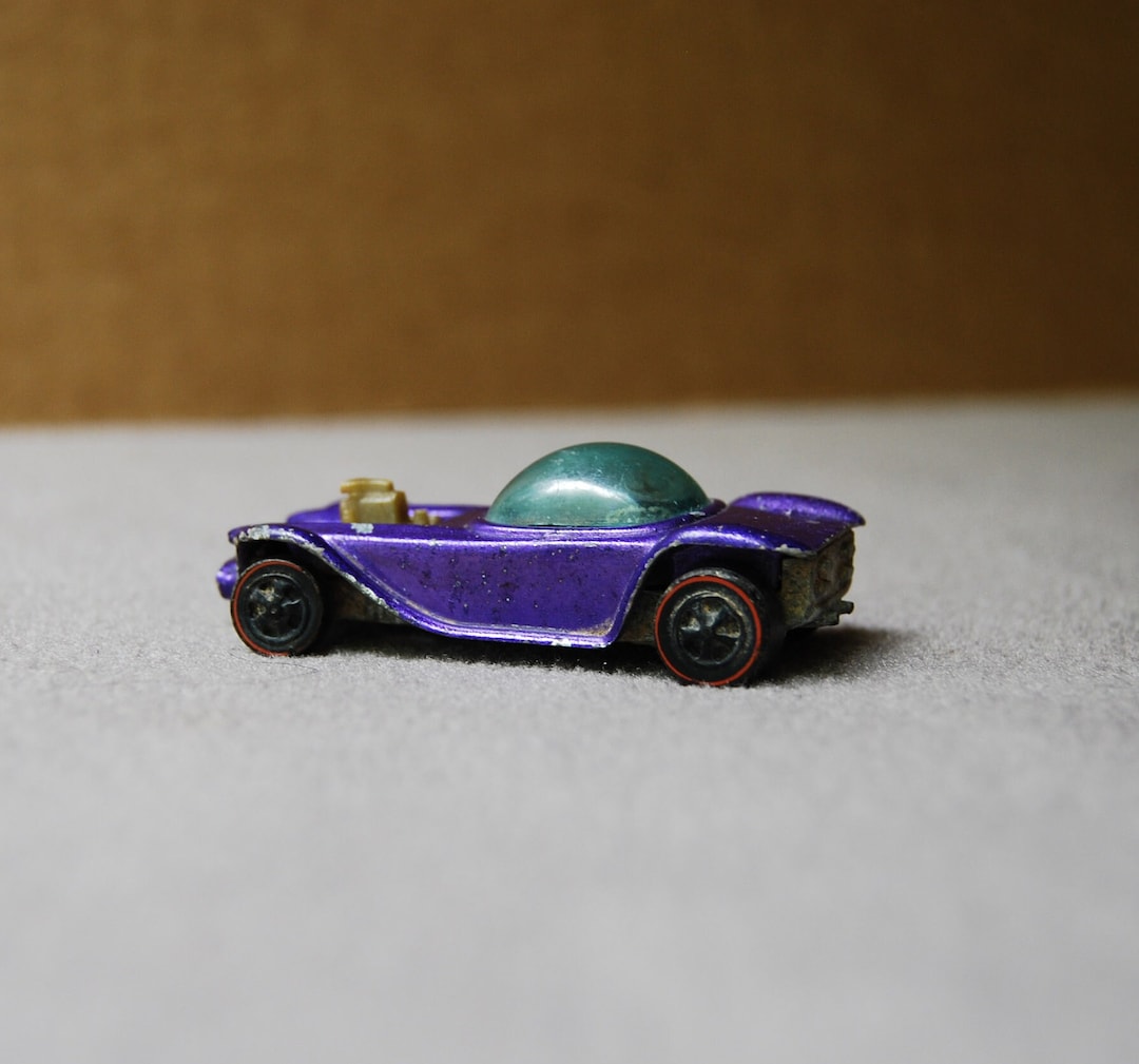 Beatnik Bandit Hong Kong Hot Wheels Mattel Redline Spectraflame Purple Sweet Sixteen