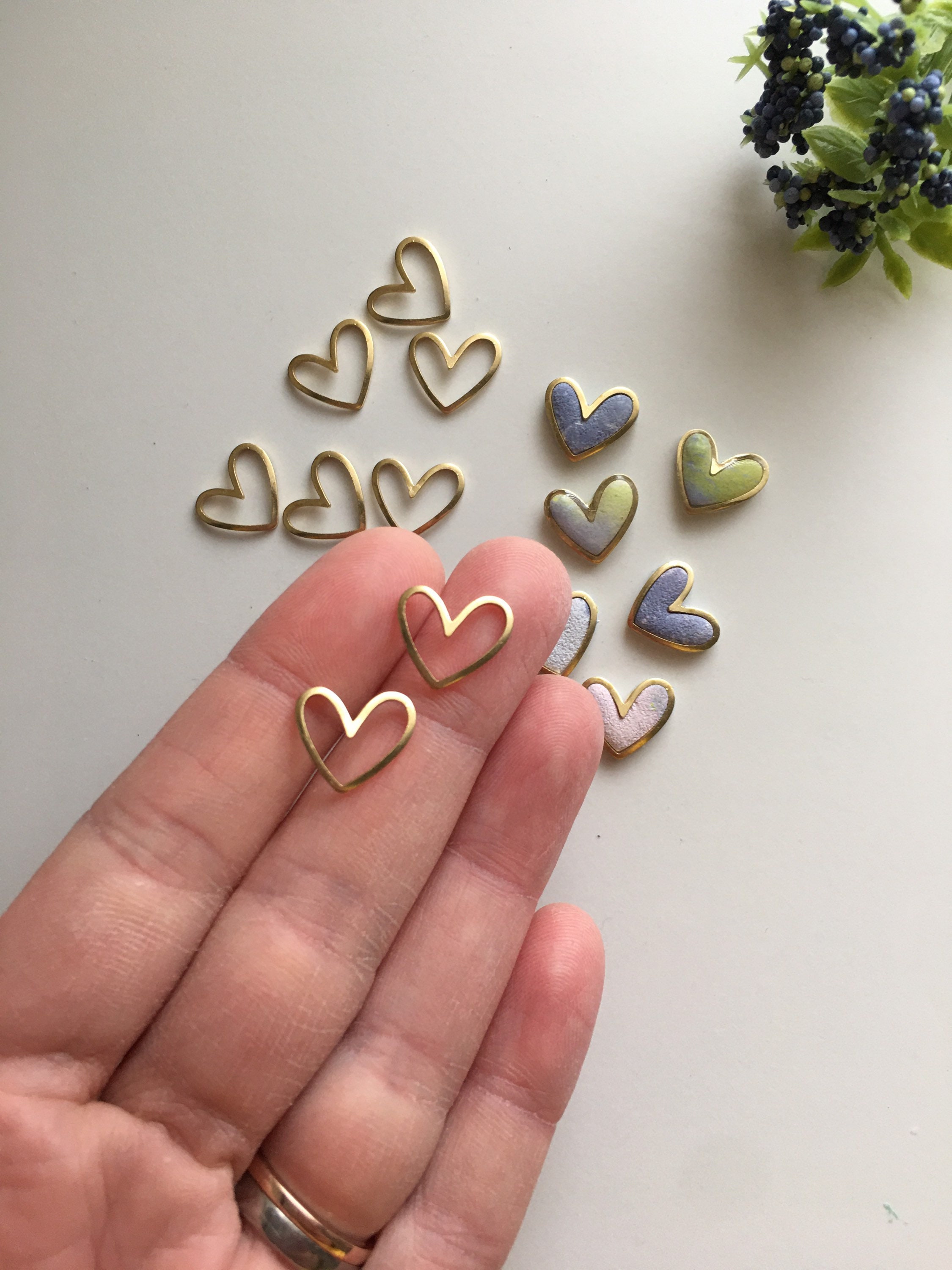Heart Brass Charm #1 | 2Pcs[?]Daisy Polymer Clay Earrings[?]statement Earrings[?]Floral[?]Embossed[?]Handmade[?]Lightweight