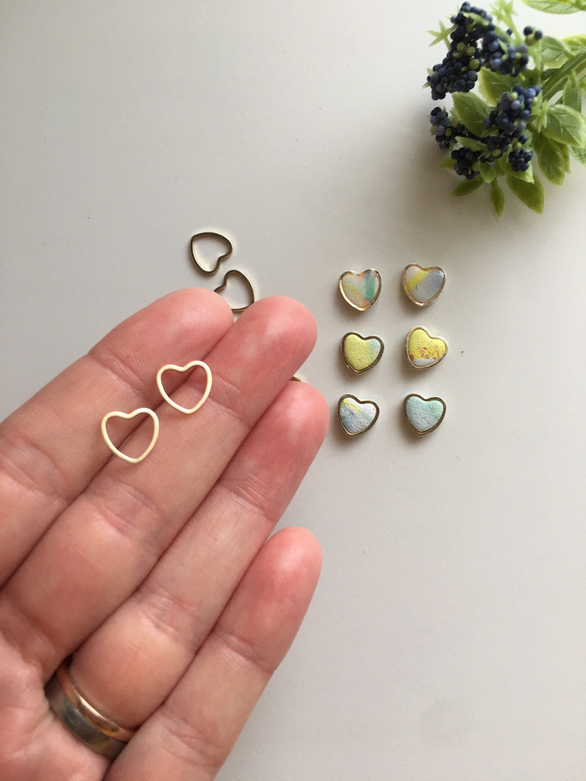 Heart Brass Charm #2 | 2Pcs[?]Daisy Polymer Clay Earrings[?]statement Earrings[?]Floral[?]Embossed[?]Handmade[?]Lightweight