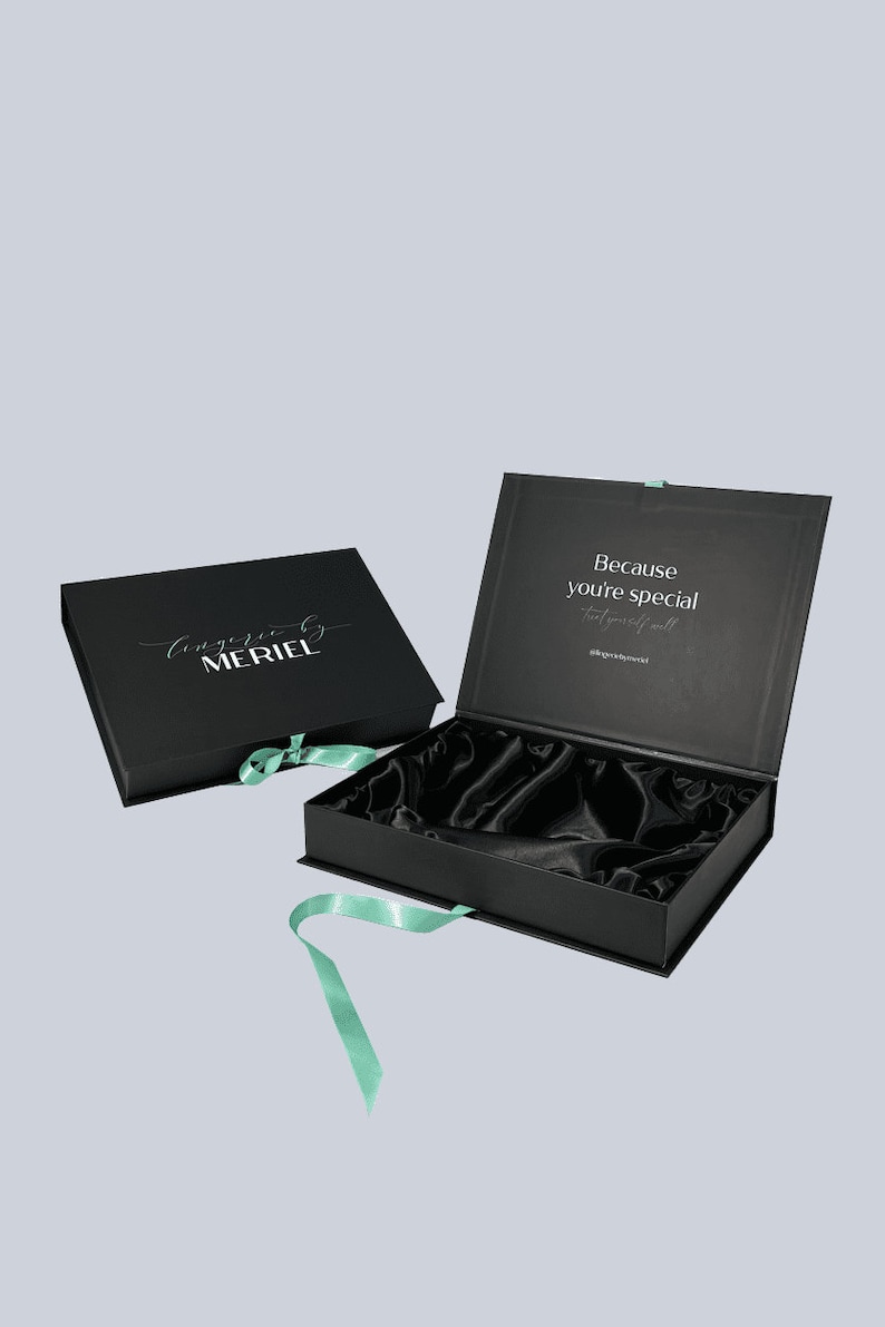 Raspberry 3 Piece Lingerie Set In Pink Fuchsia Intimates Hearts Embroidered Lace Underwear Heart