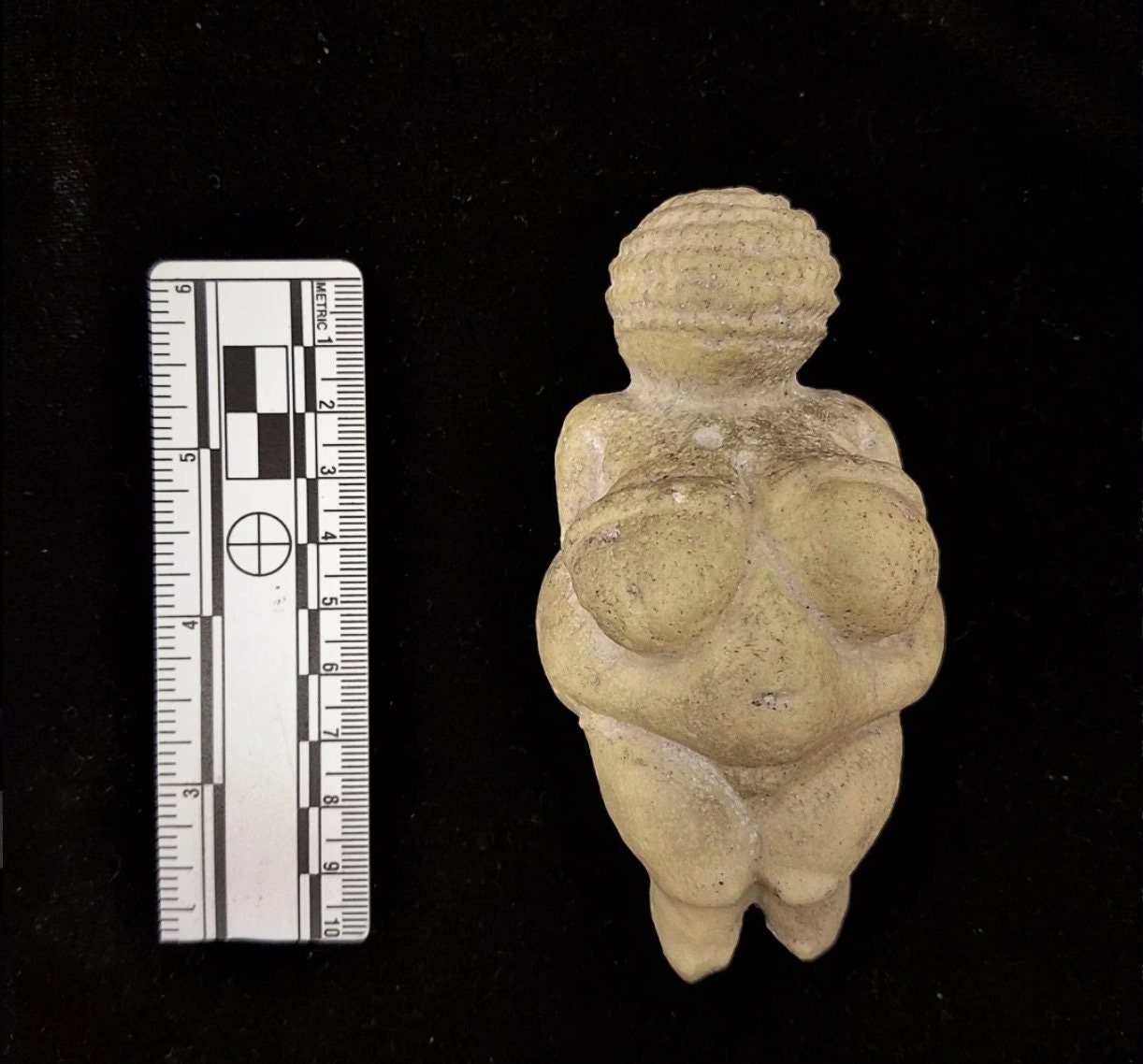 Venus Of Willendorf Paleolithic Museum Quality High Resolution Scan