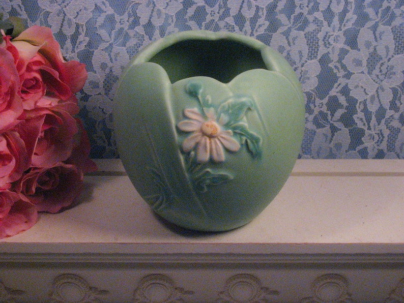 Vintage Weller Pottery White Daisy Bouquet Vase B Matte Etsy