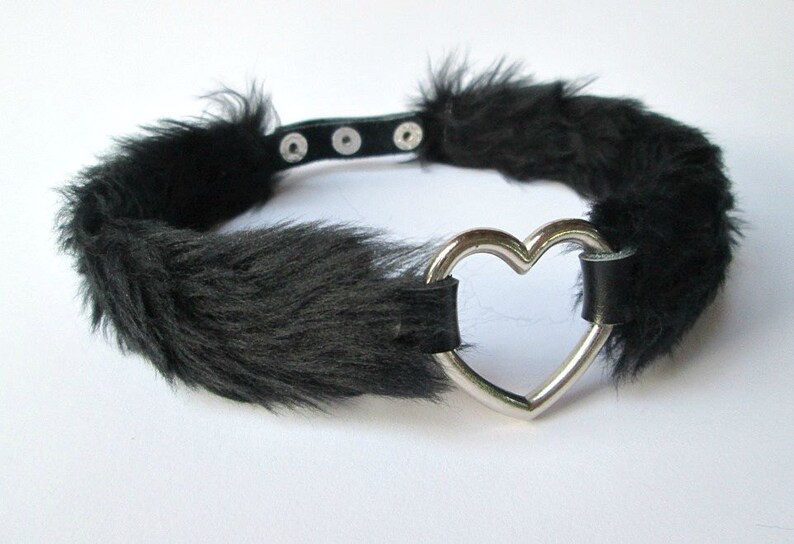 Чокер 'Готичный' купить со скидкой в секс шопе  Фетиш и BDSM  Ошейники, поводки