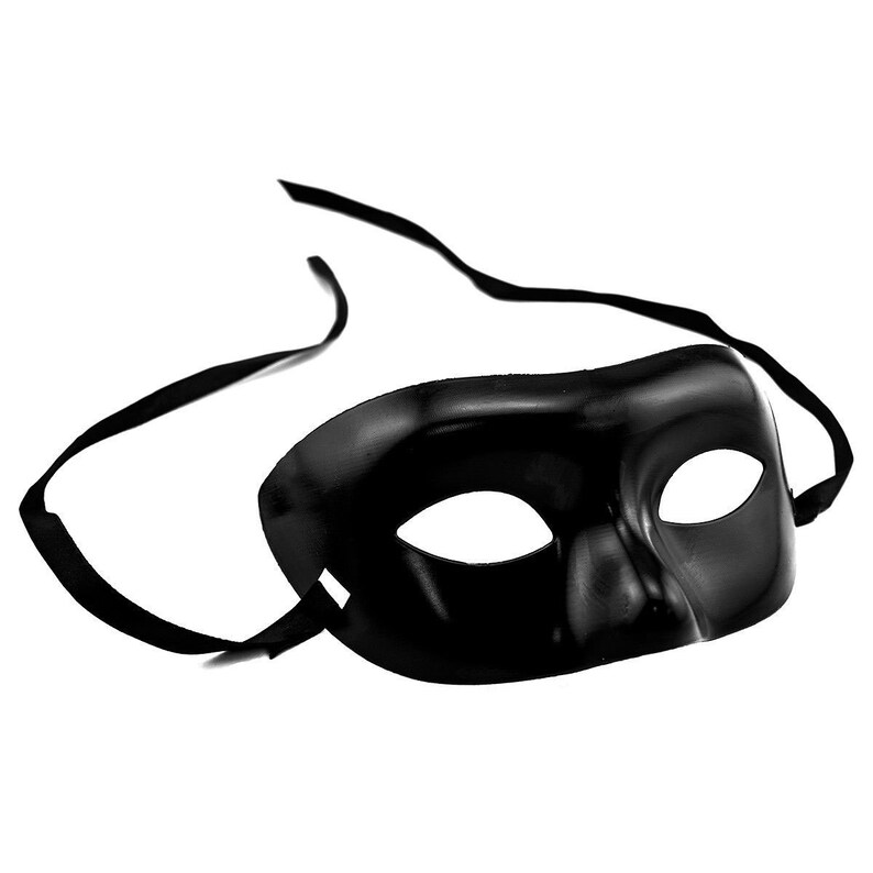 Маска на Глаза Peek-a-Boo Love Mask, черная LF6010 - Lux Fetish - Маски закрытые, а также открытые с шорами - Купить