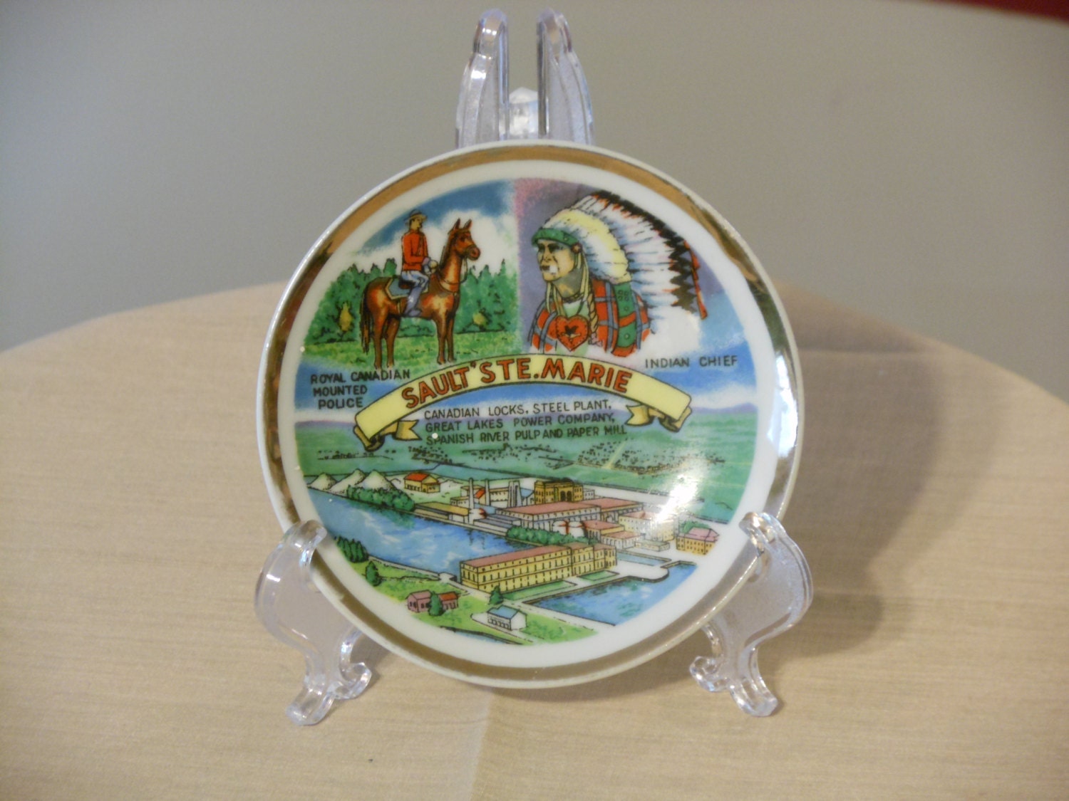 Vintage Souvenir Pin Dish Of Sault Ste Marie