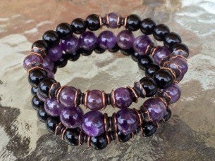 Bracelet de guérison avec perles de mala au poignet en onyx noir 8mm - Béni du Karma Nirvana, perles de prière pour l'éveil du chakra kundalini