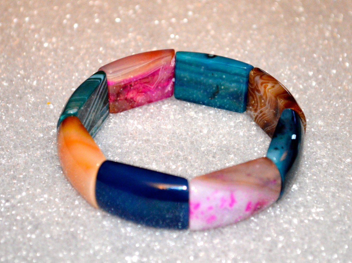 Bracelet de guérison enveloppant au poignet en agate naturelle magnifique en agate naturelle - Perles de guérison bouddhistes énergiques pour l'amour, protège contre le malheur et la créativité