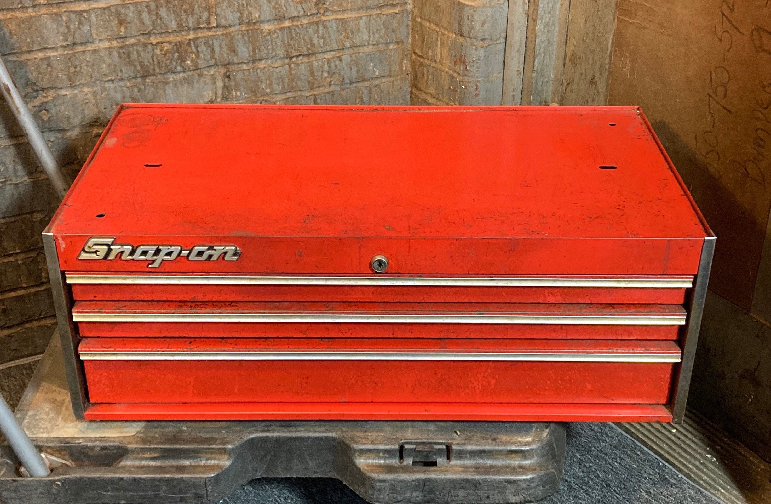 1990s Red Snap On 3 Drawer Mid Chest KR547D Mechanic S Tool Box With