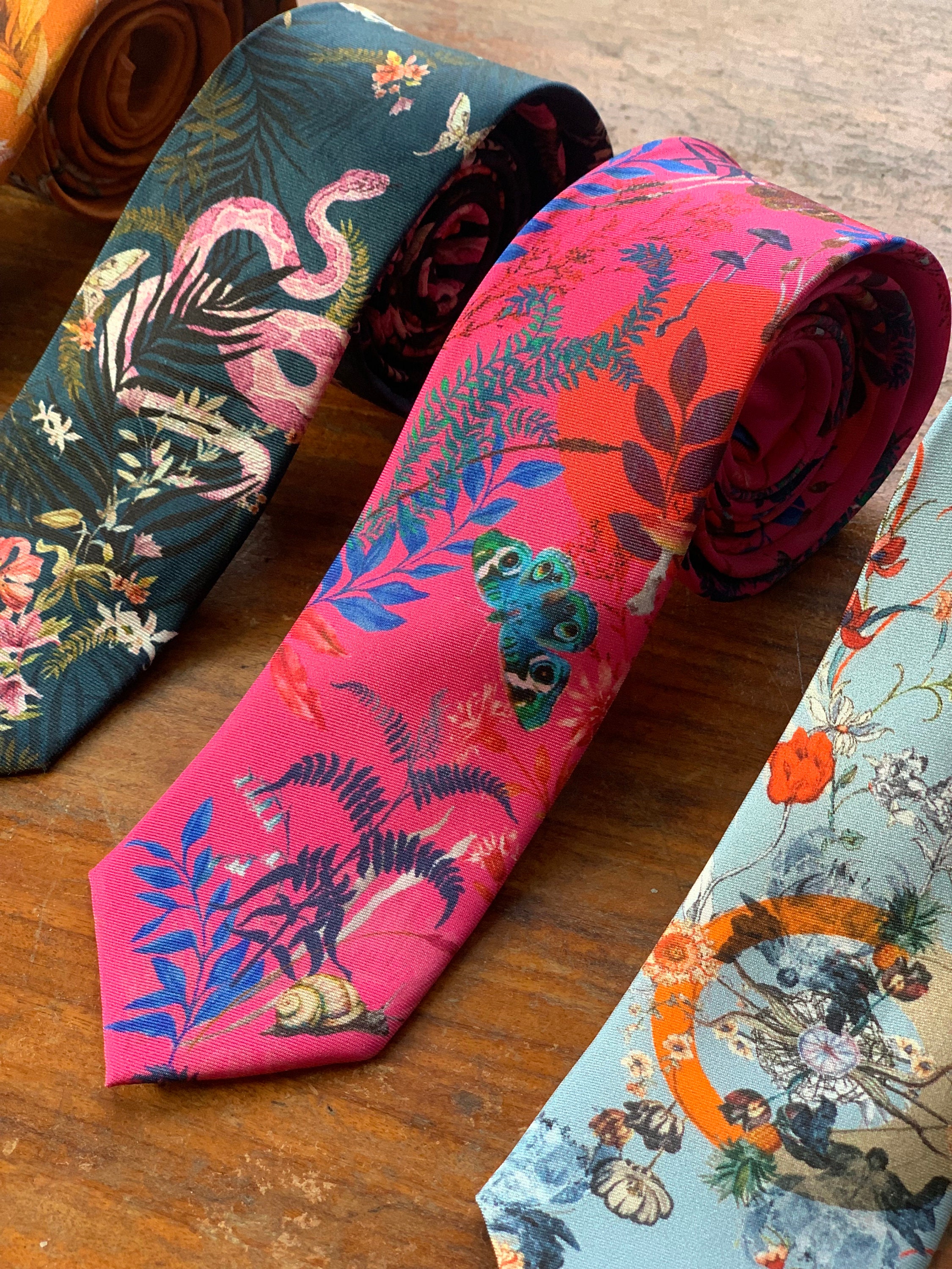 Fuchsia Pink Silk Tie With Butterfly & Floral Pattern