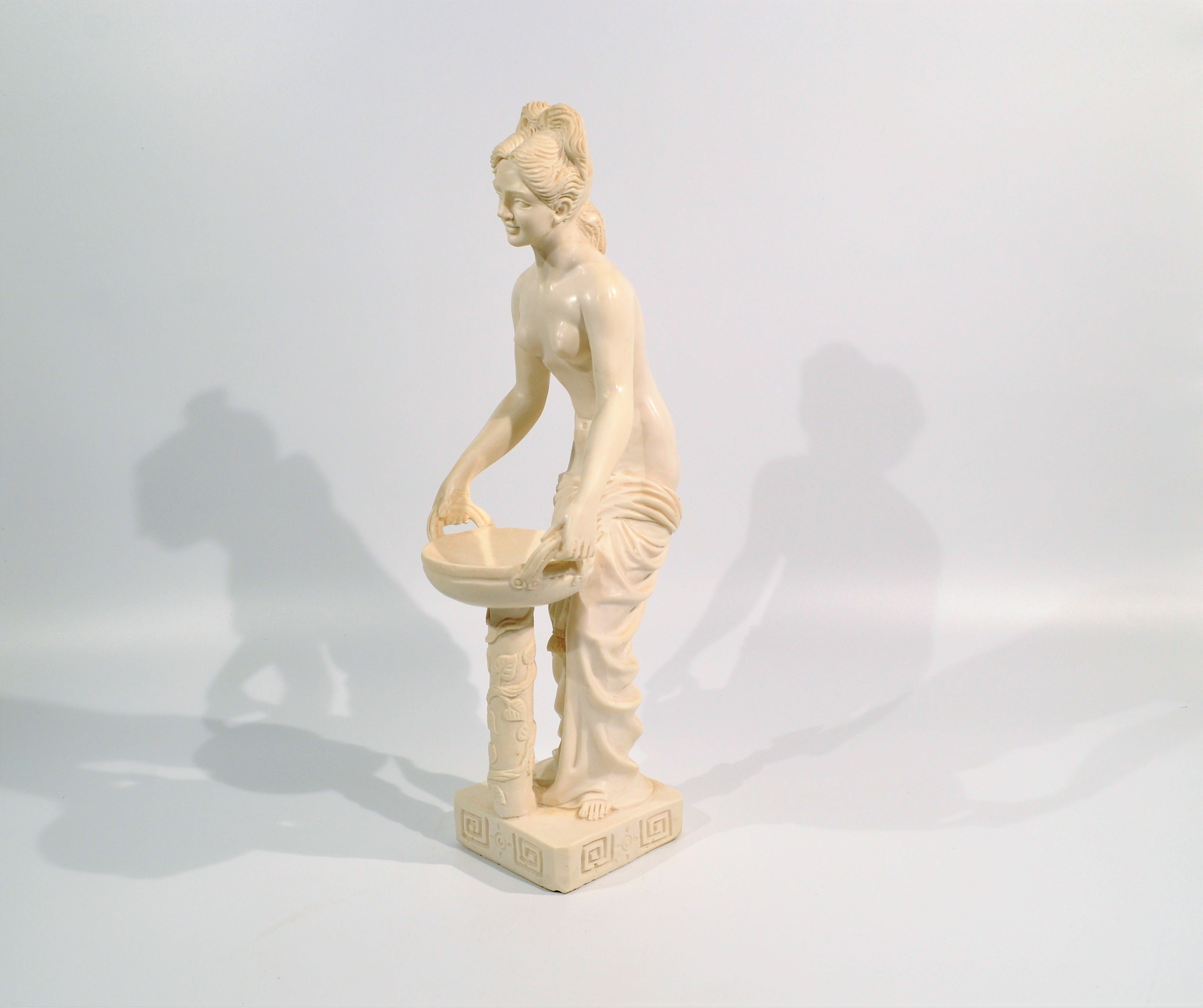T Art Deco Statue Of A Nude Roman Goodness Woman Statue Resin Art