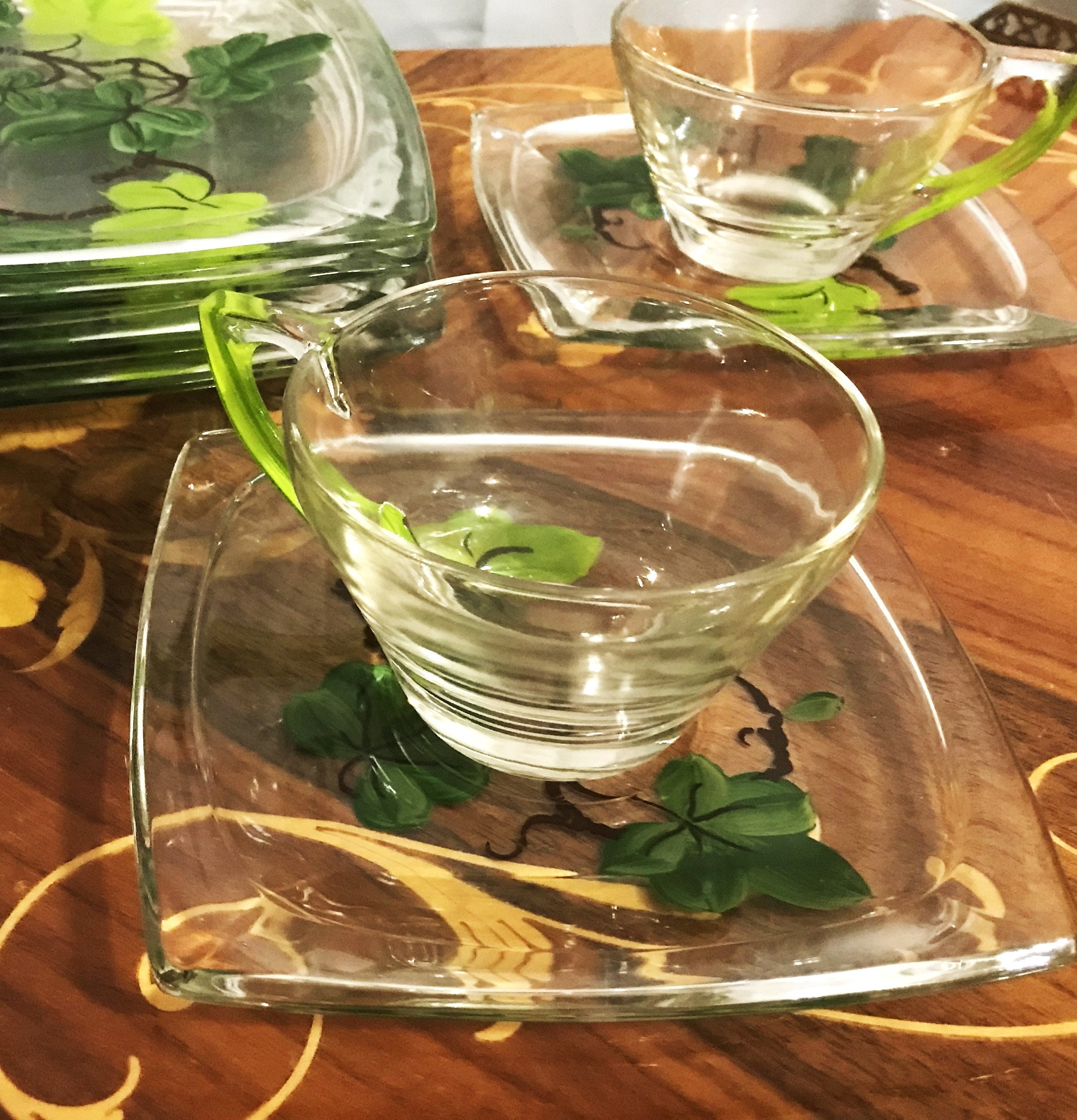 Vintage Hazel Atlas Gay Fad Ivy Glass Luncheon Plates Set Of Cups And Saucers Hand Painted