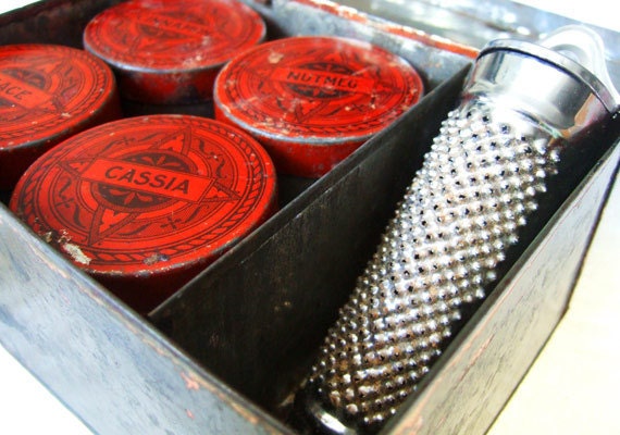 etsy_spices_nutmeg_grater_570