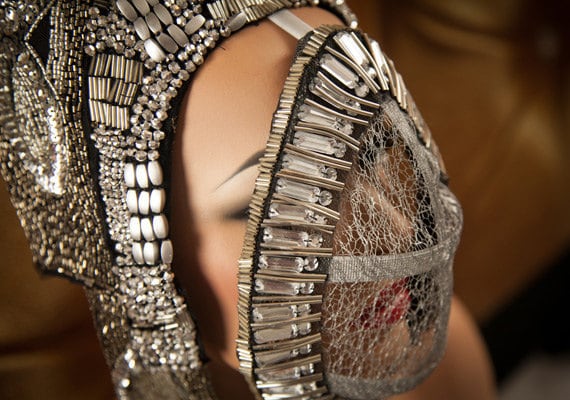 ETSY-FEATURED-SHOP-POSHFAIRYTALECOUTURE-mask