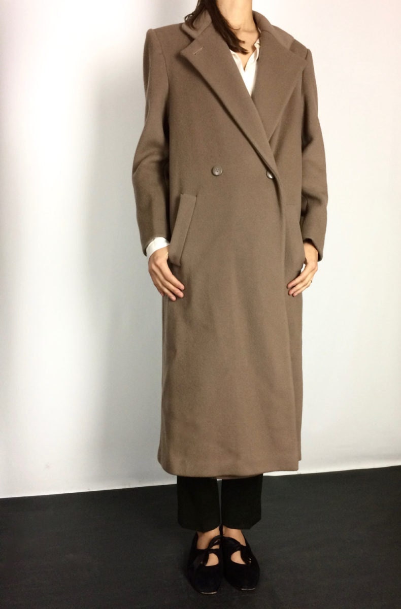 chestnut_coat