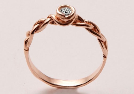alternative-engagement-ring-rose-gold-braid