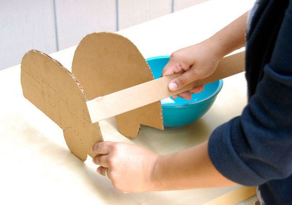 etsyhowto-pinata-whack-3