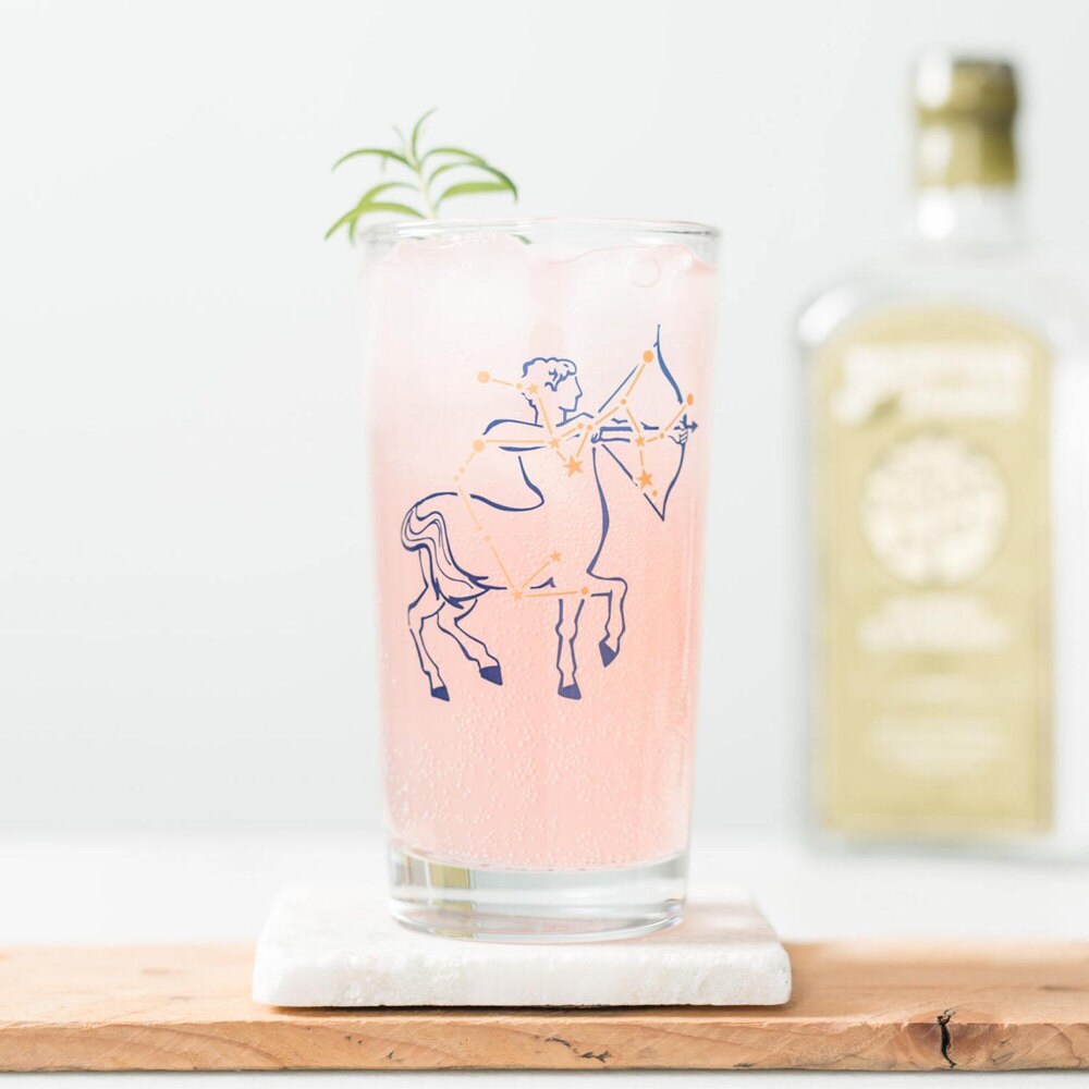 A zodiac constellation pint glass featuring Capricorn.