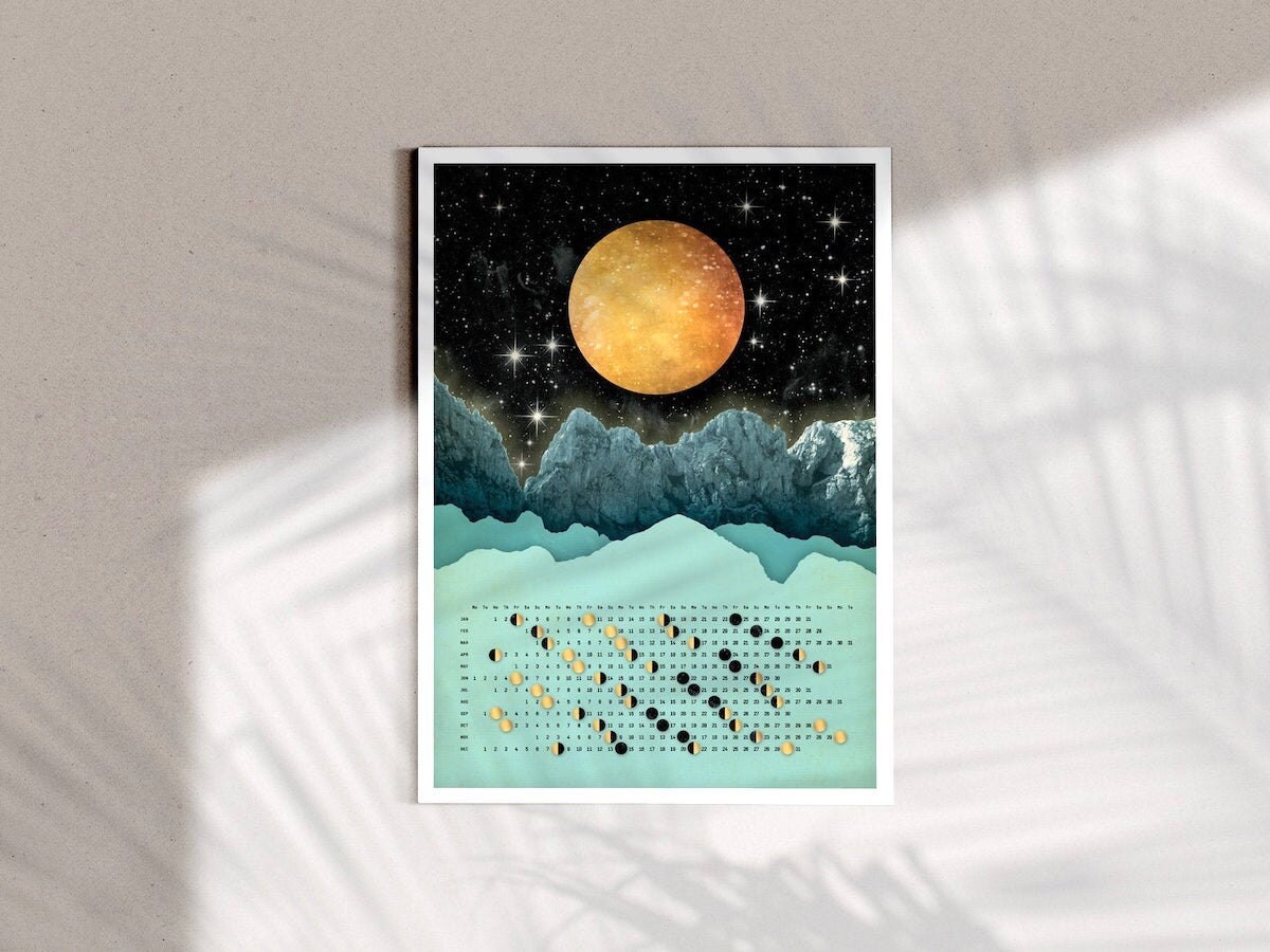 Moon wall calendar from DURIDO