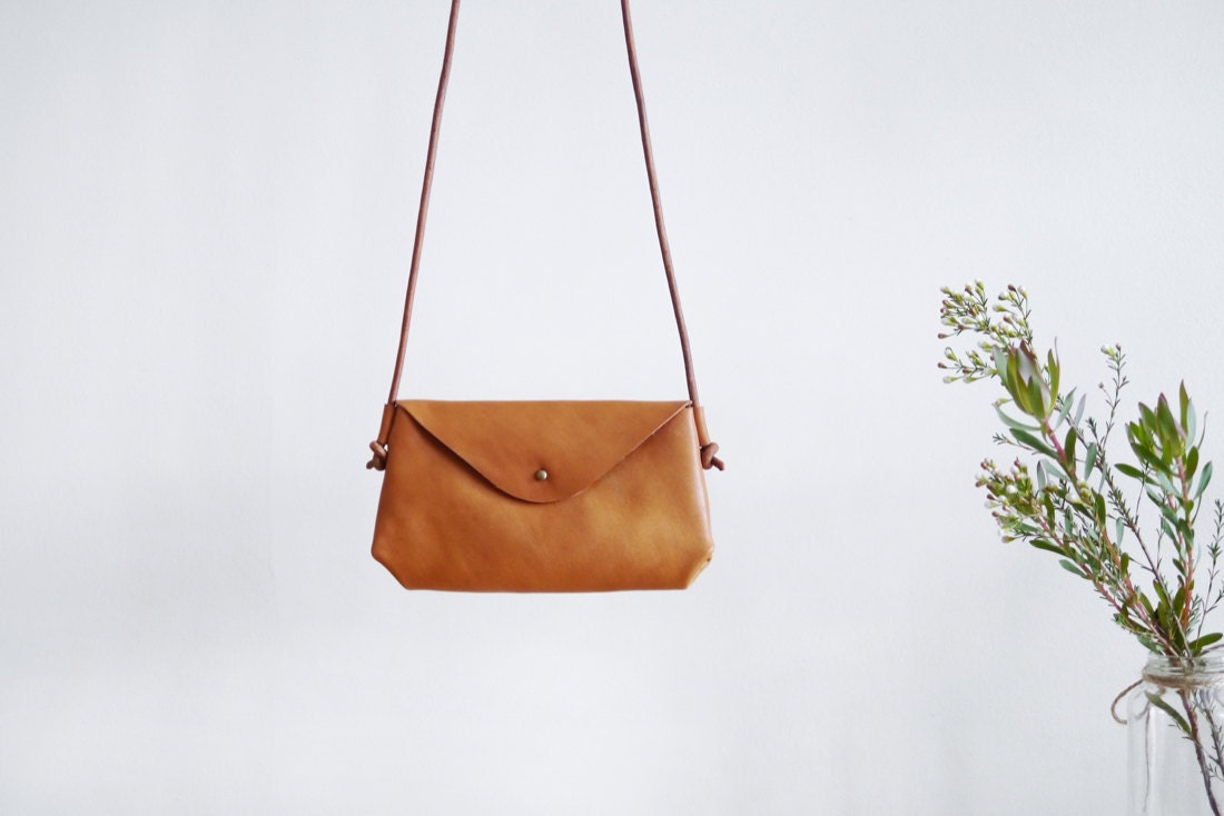 Small envelope crossbody bag from Small Queue