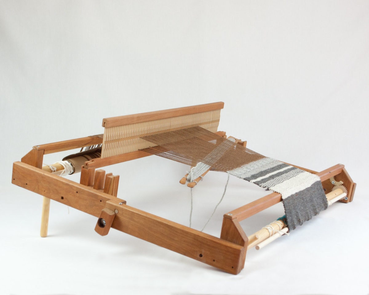 A fold and go 20" rigid heddle loom from Oake and Ashe