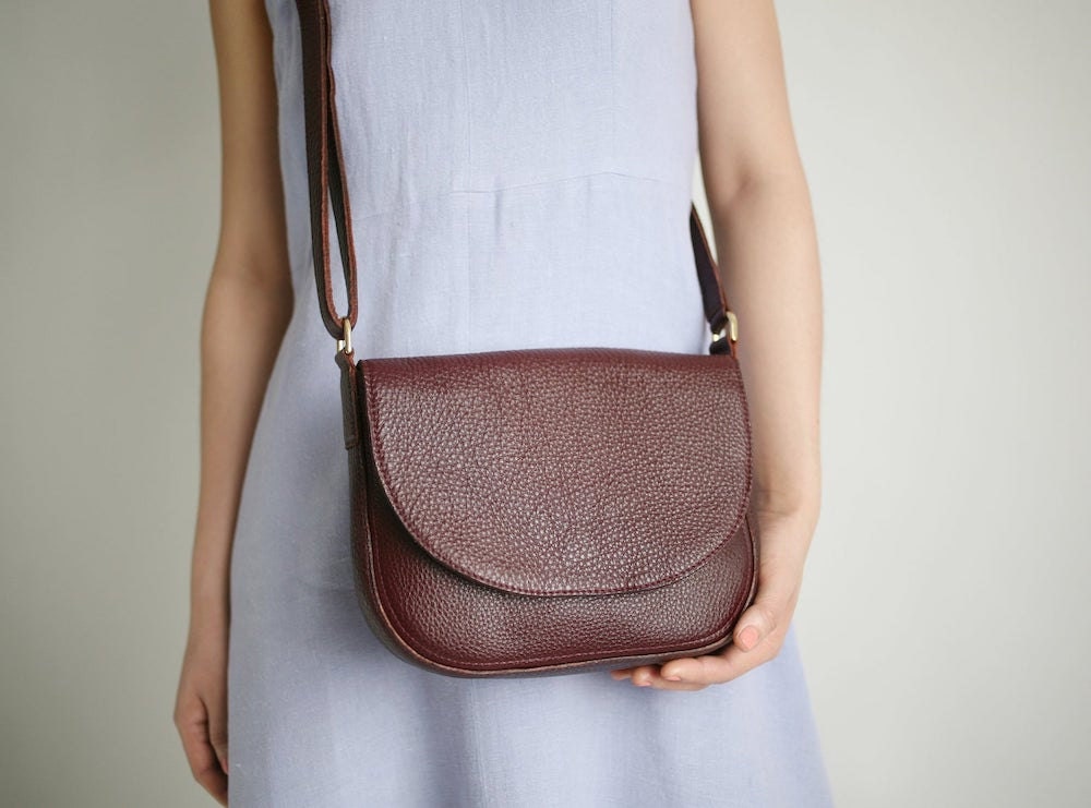 A leather saddle bag from Alex Bender in Bordeaux