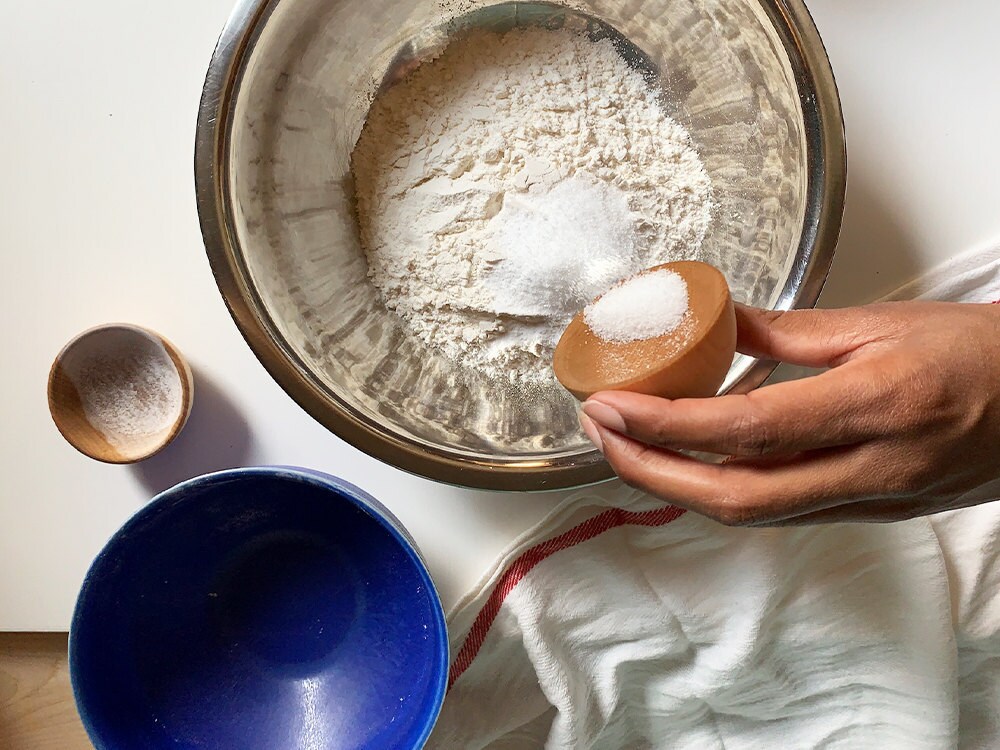 Aravis mixing dry ingredients