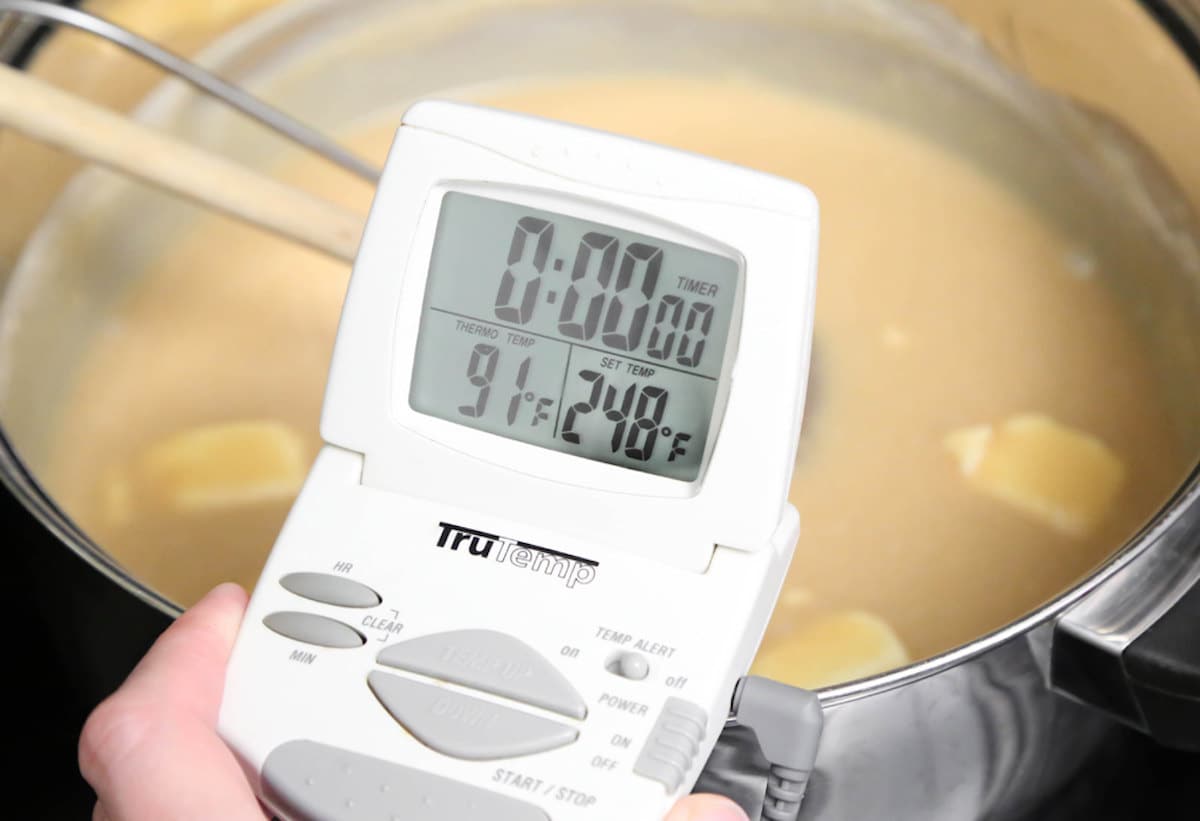 Candy thermometer for making caramels