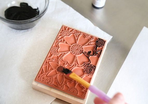 coloring-book-cookies-etsy-blog-sprinklebakes-heather-baird-diy-paint