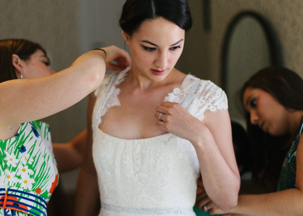 _etsyweddings_storiesandadvice_megkeene_apracticalwedding_003
