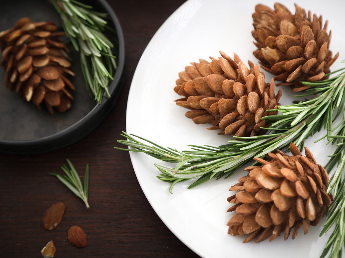 Almond pinecones DIY how-to