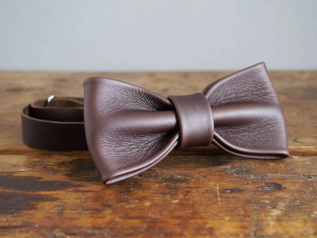 Leather bow tie from Kingsley Leather