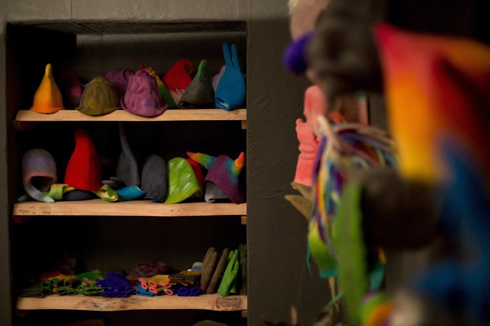 fs_feltthink_hats-shelf