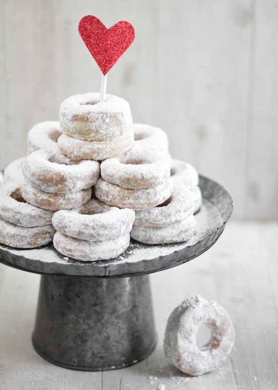 doughnut-tower-sprinklebakes-pin